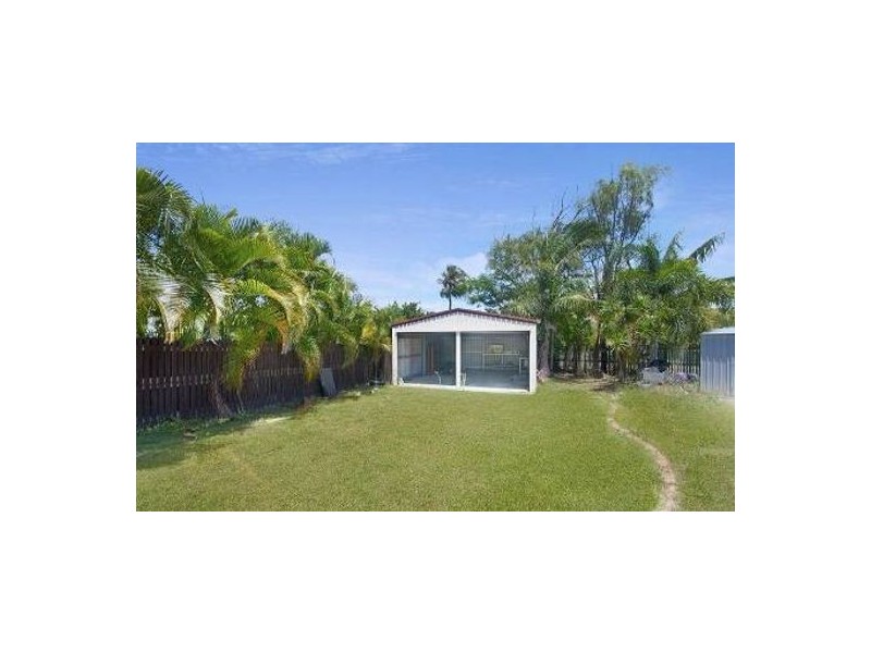 6 DUKE COURT, Eimeo QLD 4740