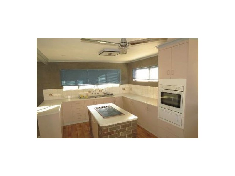 84 Beaconsfield Road, Beaconsfield QLD 4740