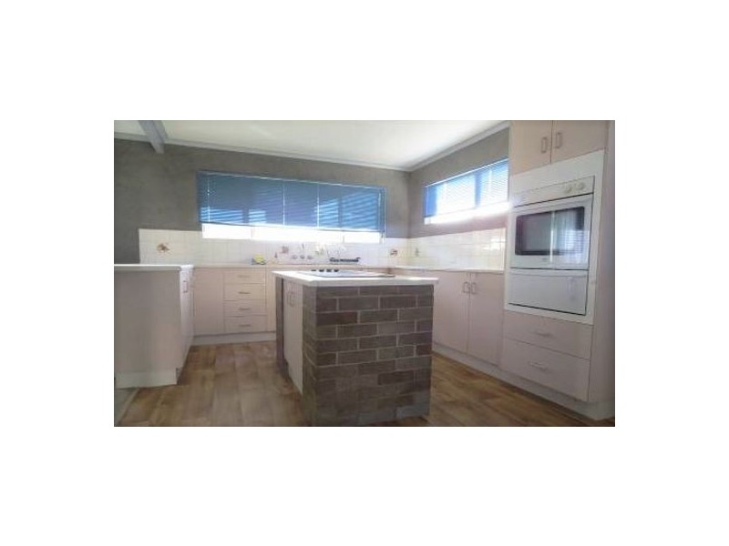 84 Beaconsfield Road, Beaconsfield QLD 4740
