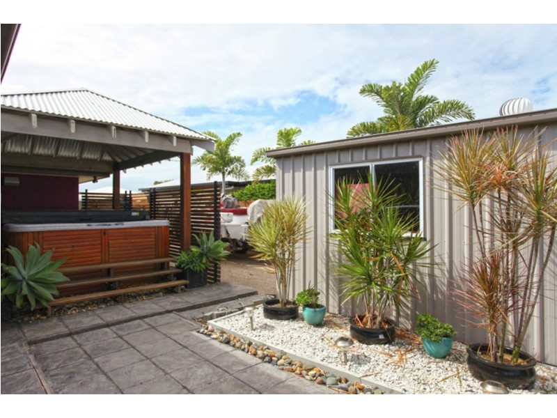 34 Gingham Street, Glenella QLD 4740