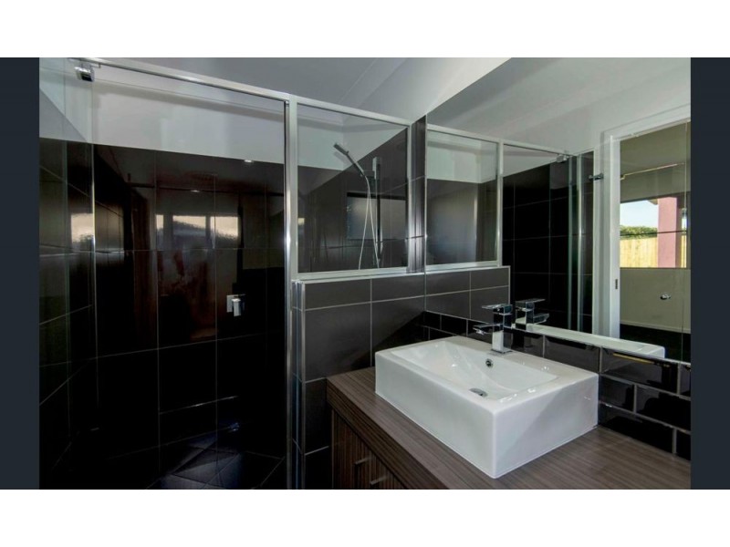 20 Antonia Court, Glenella QLD 4740