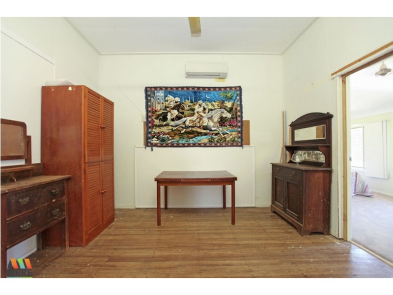 28 Ward Esplanade, Ball Bay QLD 4741