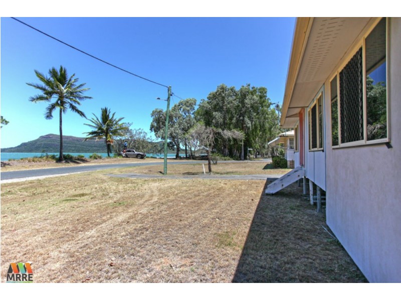 28 Ward Esplanade, Ball Bay QLD 4741