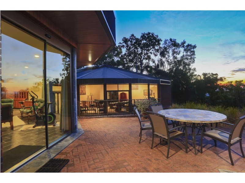 5 Eulbertie Avenue, Eimeo QLD 4740