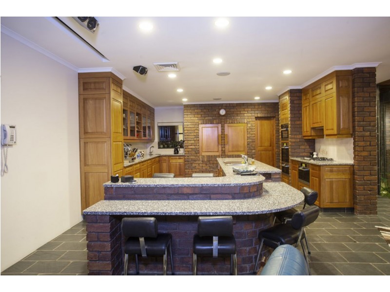 5 Eulbertie Avenue, Eimeo QLD 4740