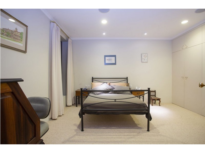 5 Eulbertie Avenue, Eimeo QLD 4740