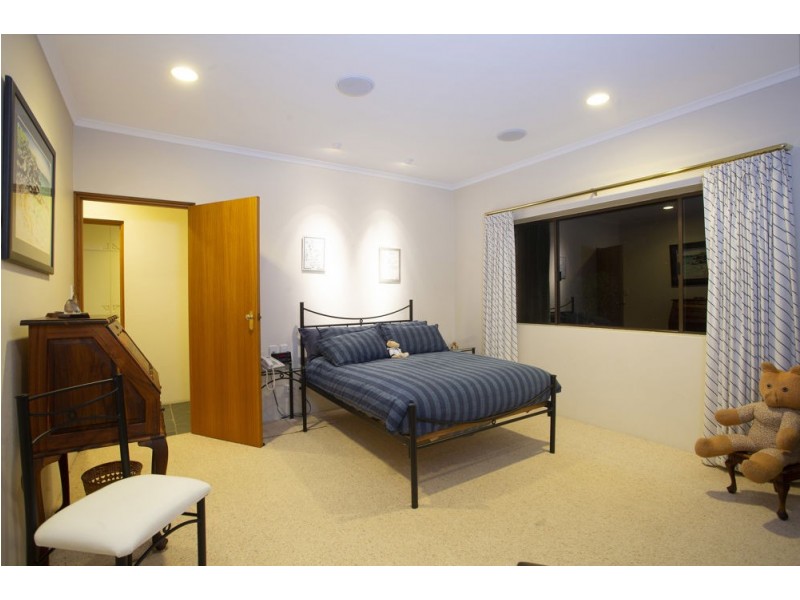 5 Eulbertie Avenue, Eimeo QLD 4740