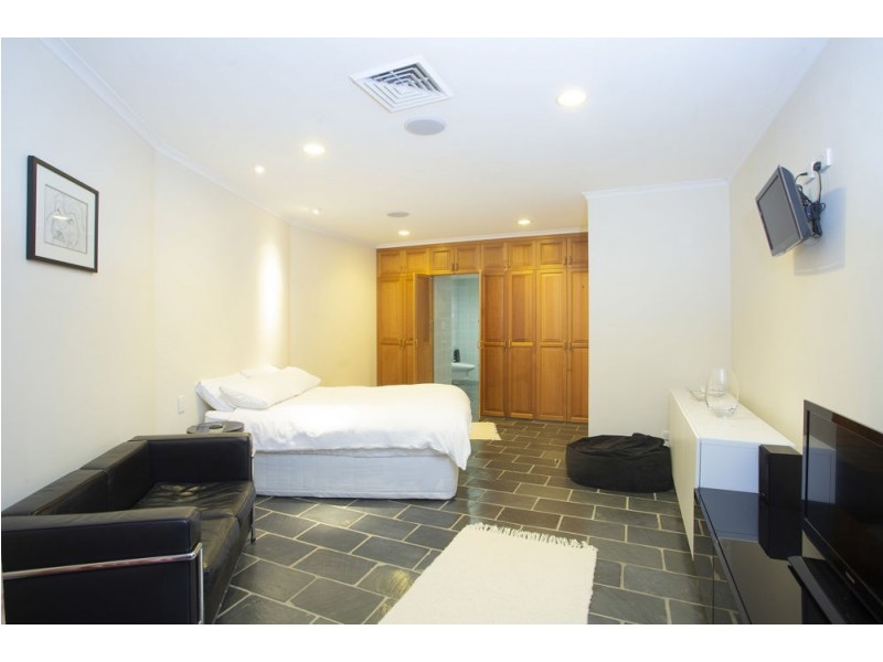 5 Eulbertie Avenue, Eimeo QLD 4740