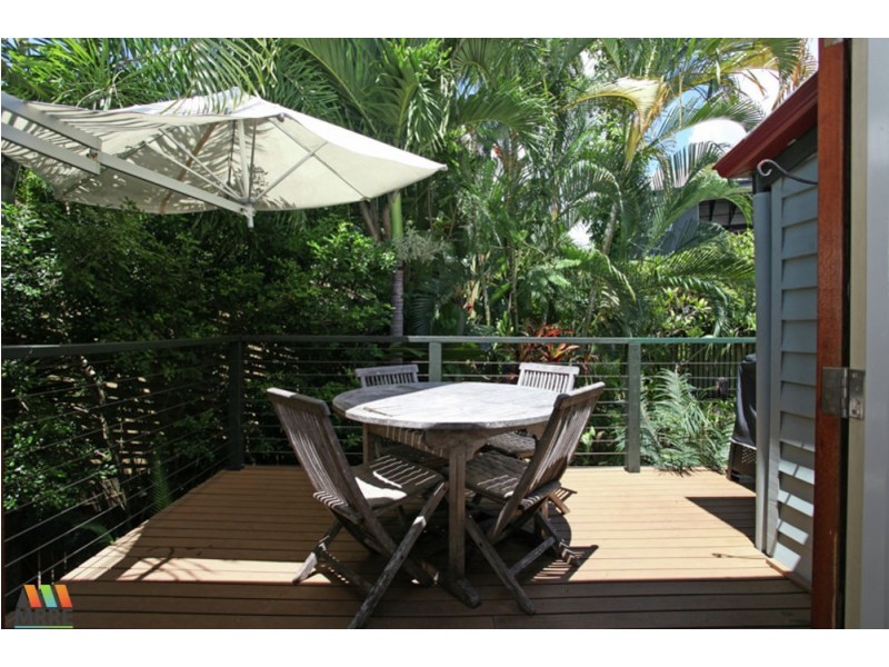 1 Gladstone Street, Eimeo QLD 4740