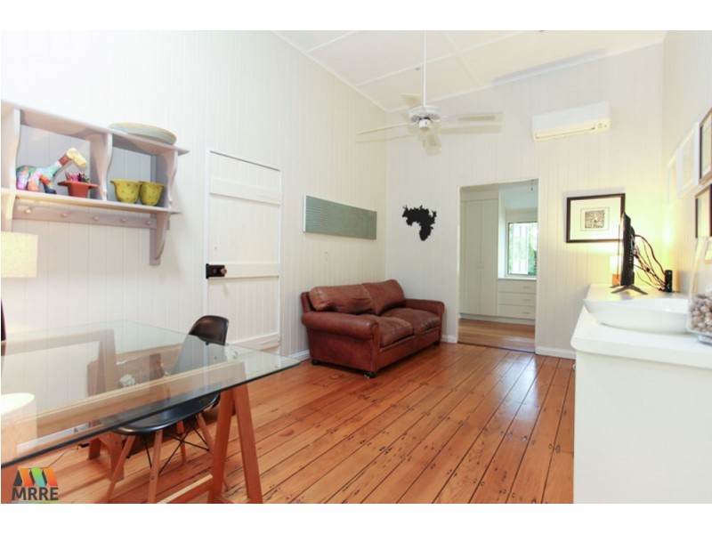 1 Gladstone Street, Eimeo QLD 4740