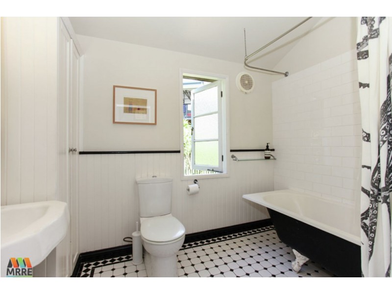 1 Gladstone Street, Eimeo QLD 4740