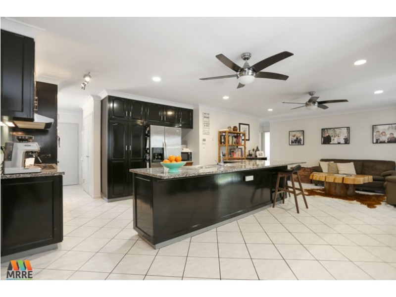 9 Alexander Street, Rural View QLD 4740