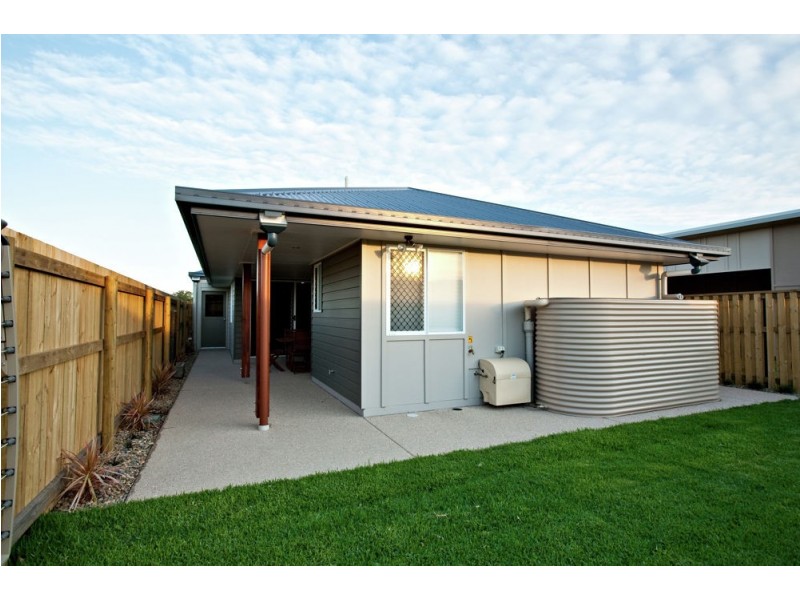 41 Sonoran st, Rural View QLD 4740