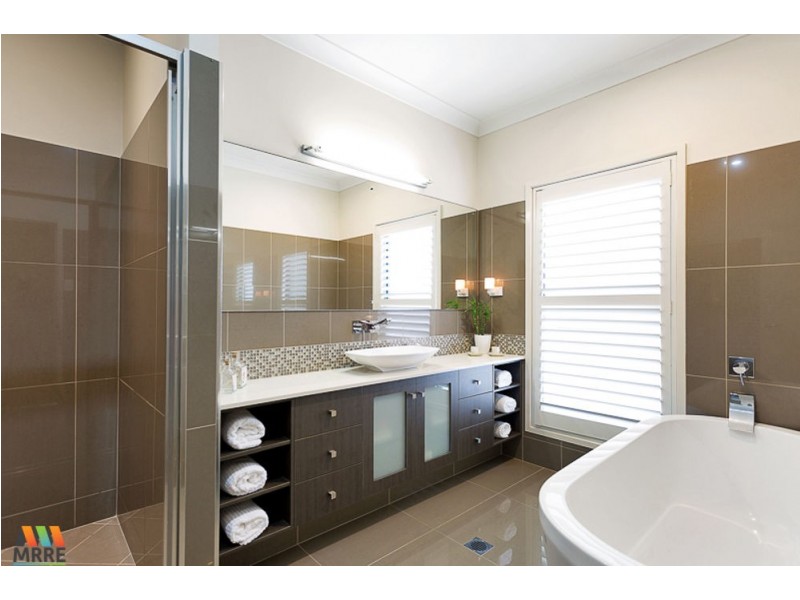 12 Turtle Place, Blacks Beach QLD 4740