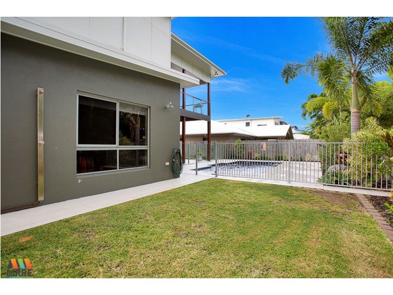 12 Turtle Place, Blacks Beach QLD 4740