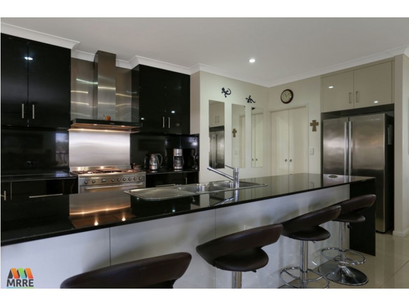 15 Monash Way, Ooralea QLD 4740