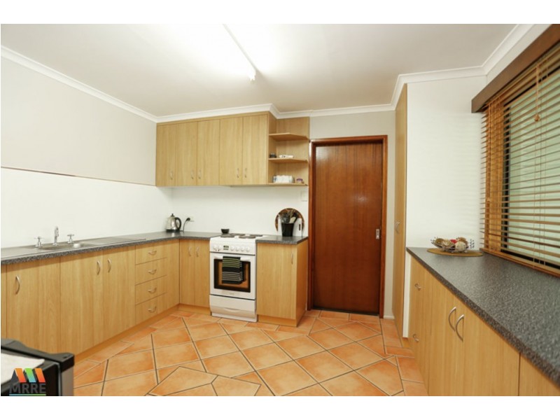 24 EDMONDS STREET, Bucasia QLD 4750