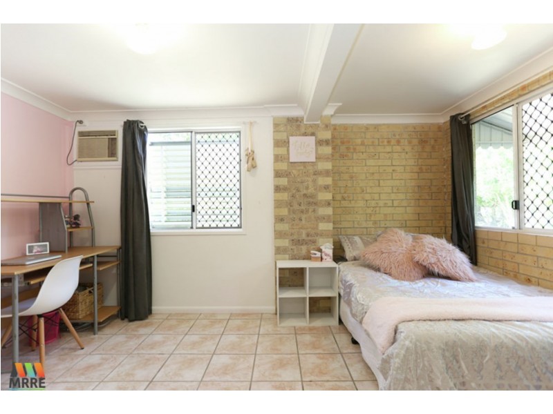 6 Searle Street, Bucasia QLD 4750