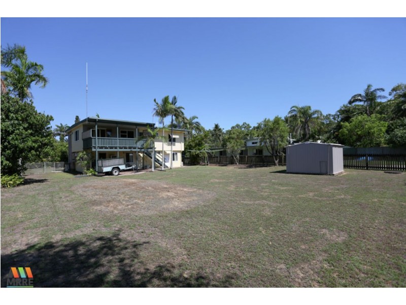 6 Searle Street, Bucasia QLD 4750