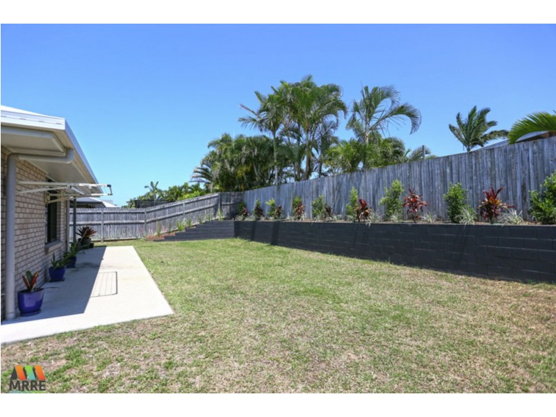 12 Helmsman Drive, Bucasia QLD 4750