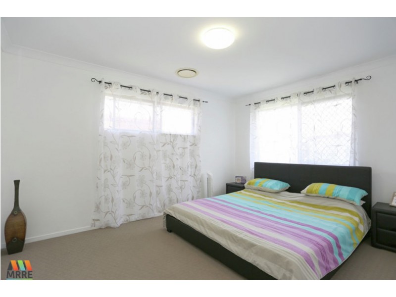 1 Schapers Road, Glenella QLD 4740