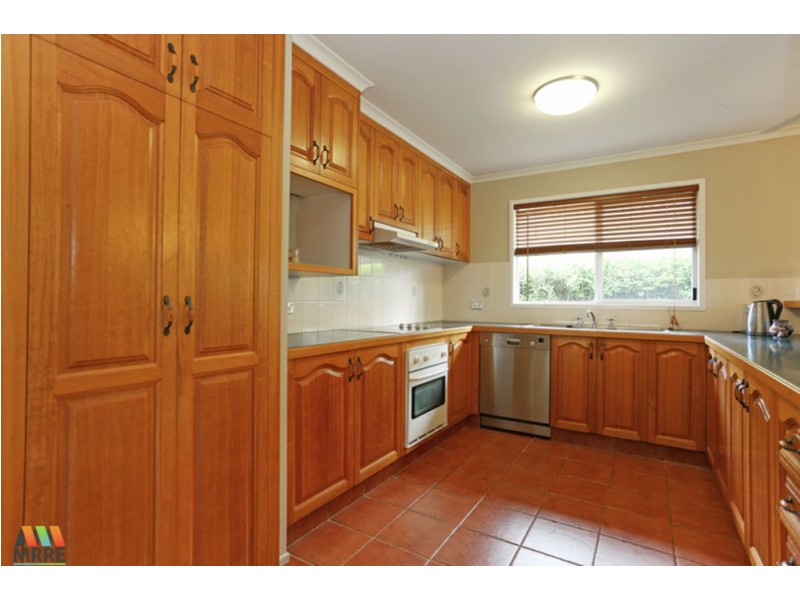 8 Spannagle St, Bucasia QLD 4750