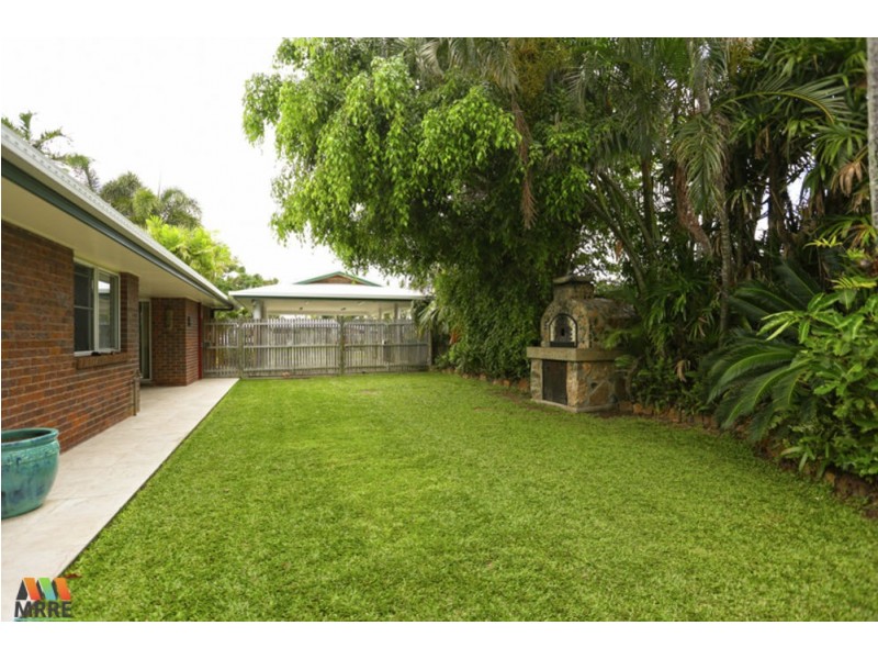 8 Spannagle St, Bucasia QLD 4750