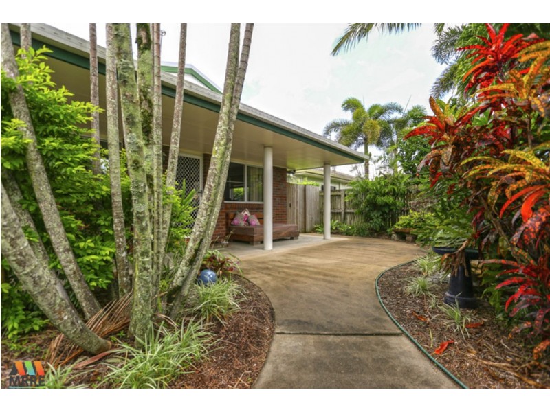 8 Spannagle St, Bucasia QLD 4750