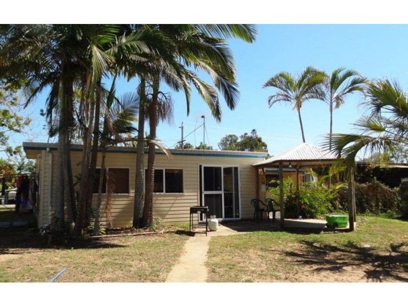32 EDMONDS STREET, Bucasia QLD 4750