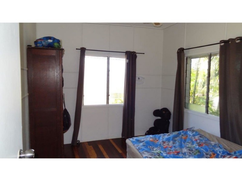 32 EDMONDS STREET, Bucasia QLD 4750