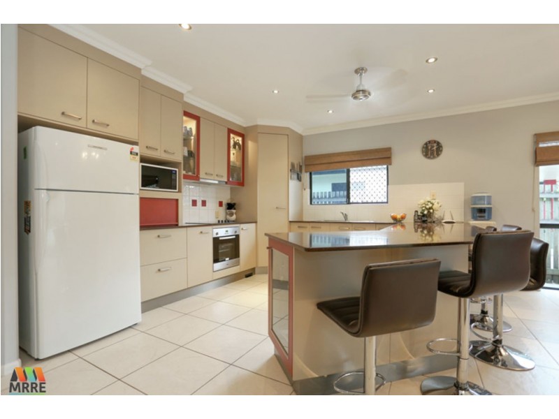 65 VICTOR AVENUE, Glenella QLD 4740