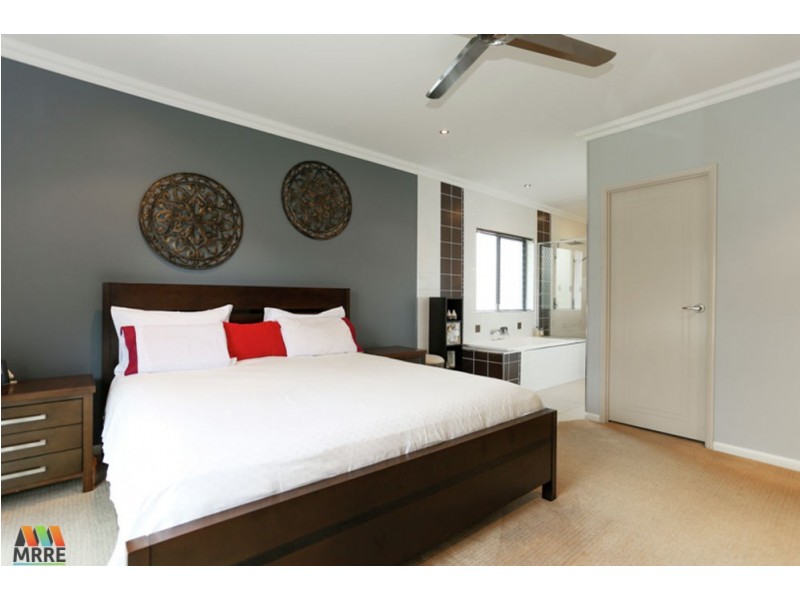 65 VICTOR AVENUE, Glenella QLD 4740