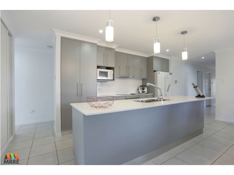17 Kingslea Court, Ooralea QLD 4740