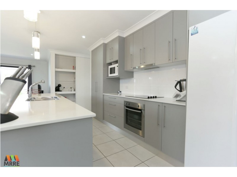 17 Kingslea Court, Ooralea QLD 4740