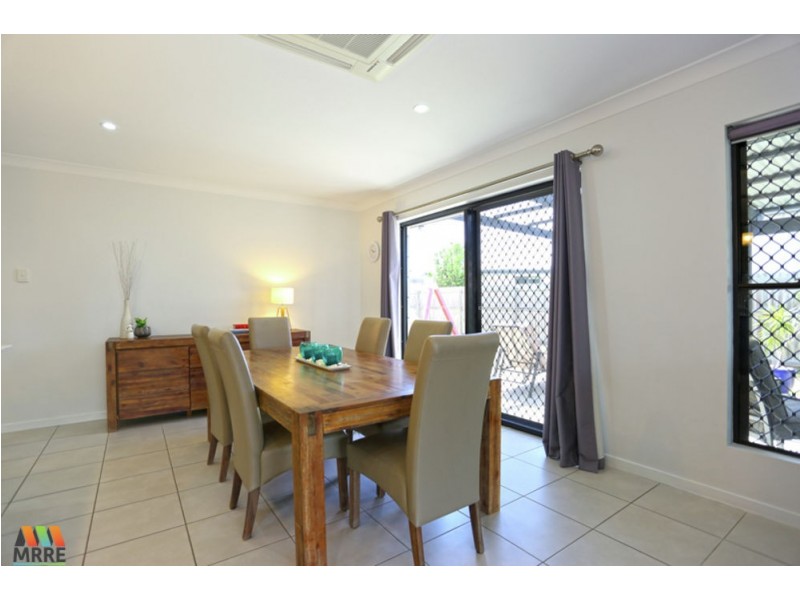 17 Kingslea Court, Ooralea QLD 4740