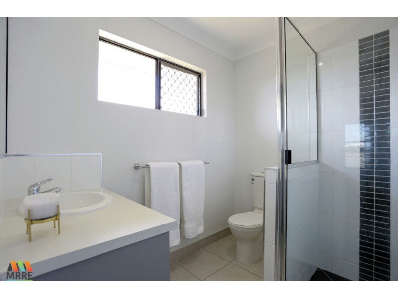 17 Kingslea Court, Ooralea QLD 4740