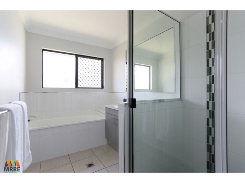 17 Kingslea Court, Ooralea QLD 4740