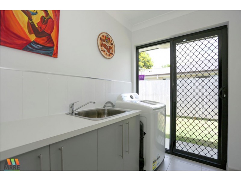 17 Kingslea Court, Ooralea QLD 4740