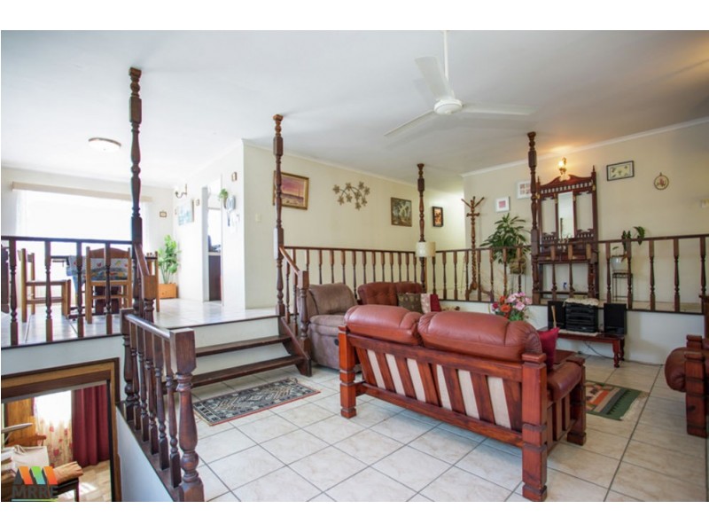 8 Farmer St, Mount Pleasant QLD 4740