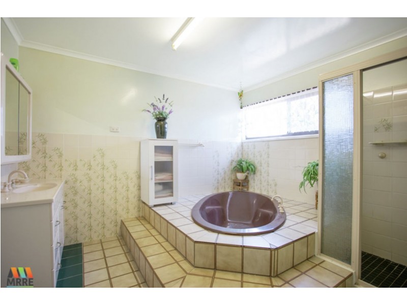 8 Farmer St, Mount Pleasant QLD 4740