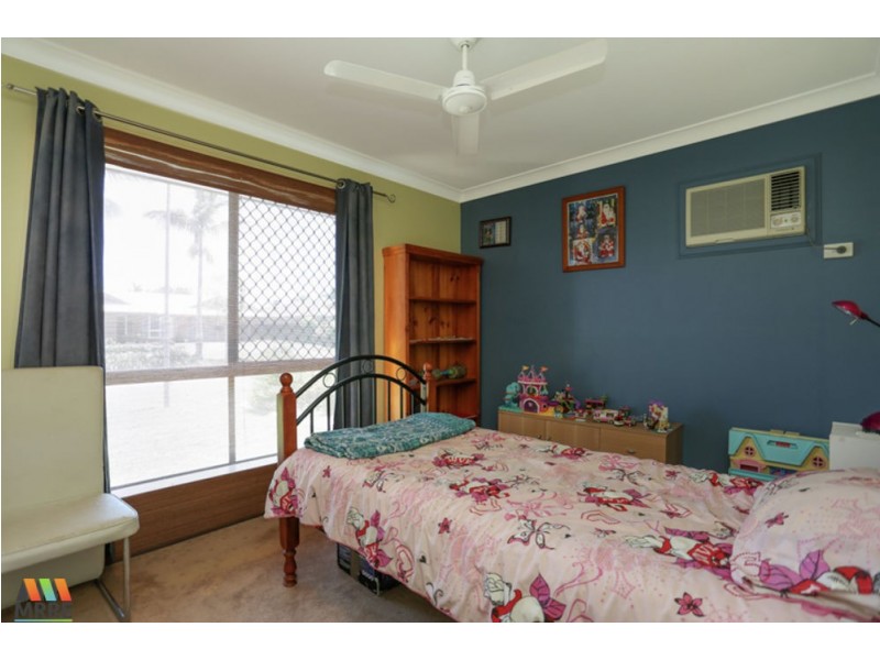 17 MARINE PARADE, Bucasia QLD 4750