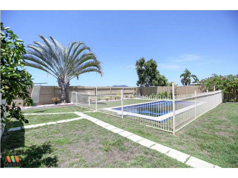 17 MARINE PARADE, Bucasia QLD 4750