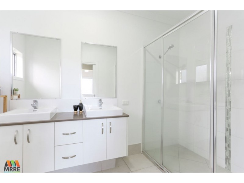 14 Vaucluse Crs, East Mackay QLD 4740