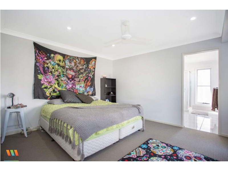 26 Village Circuit, Eimeo QLD 4740