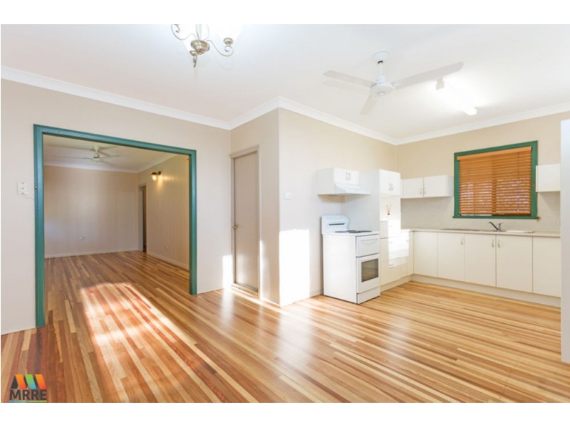 4 MOFFATT STREET, North Mackay QLD 4740