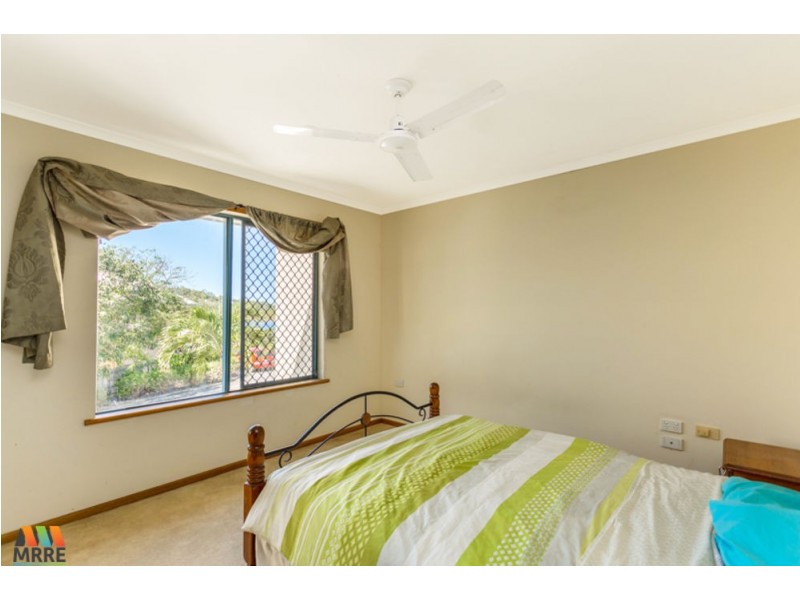 2/25 Beach Road, Dolphin Heads QLD 4740