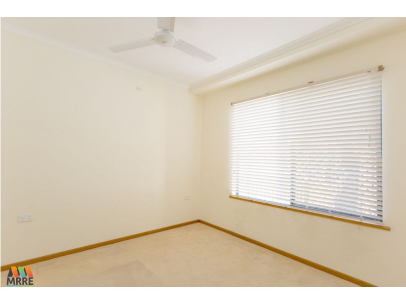 2/25 Beach Road, Dolphin Heads QLD 4740