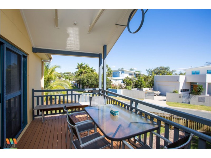 2/25 Beach Road, Dolphin Heads QLD 4740