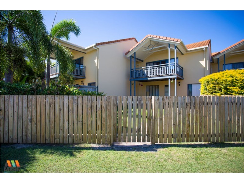 2/25 Beach Road, Dolphin Heads QLD 4740