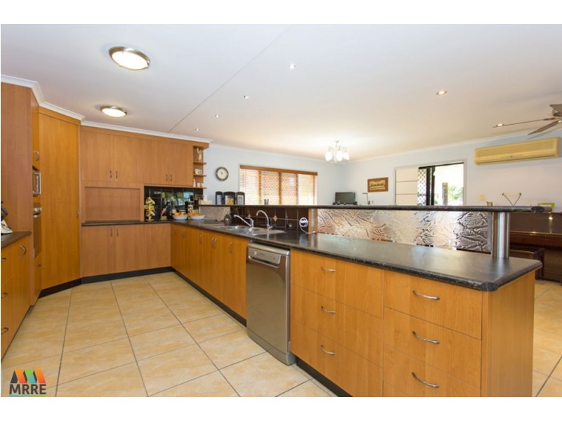 2 Douglas Crescent, Rural View QLD 4740